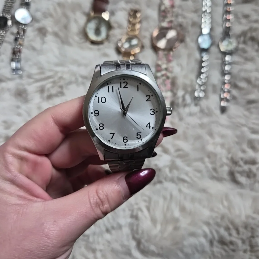 Watch Bundle Lot Vintage Modern Silver Tone Floral Silicone Band Large Mixed Lot